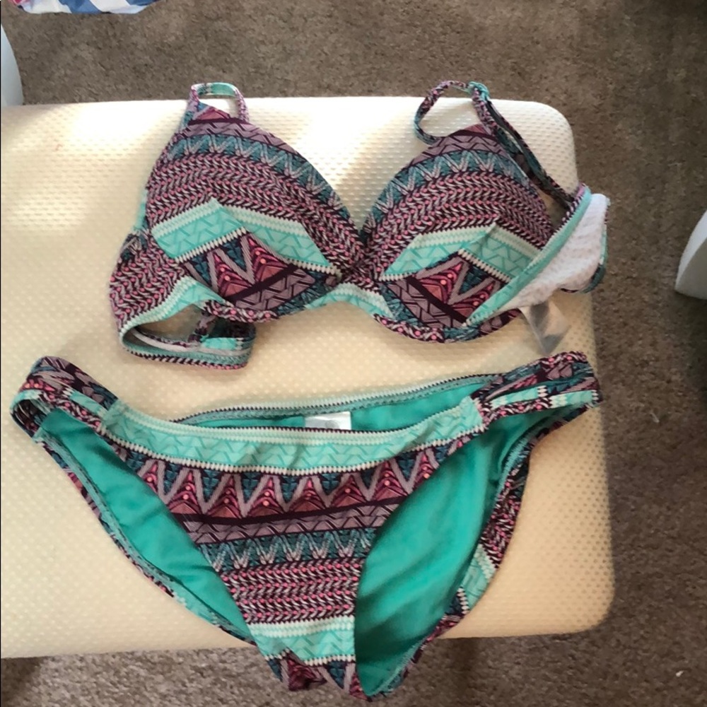 swimsuit set